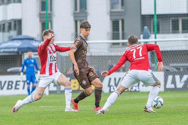 兄弟情深！勇士独行侠大战前一晚，库里准备晚餐邀请克莱.